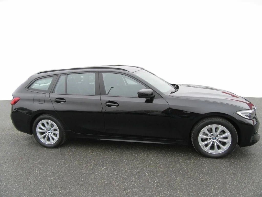 BMW Serie 3 320d 48V Touring Business Advantage Image 4